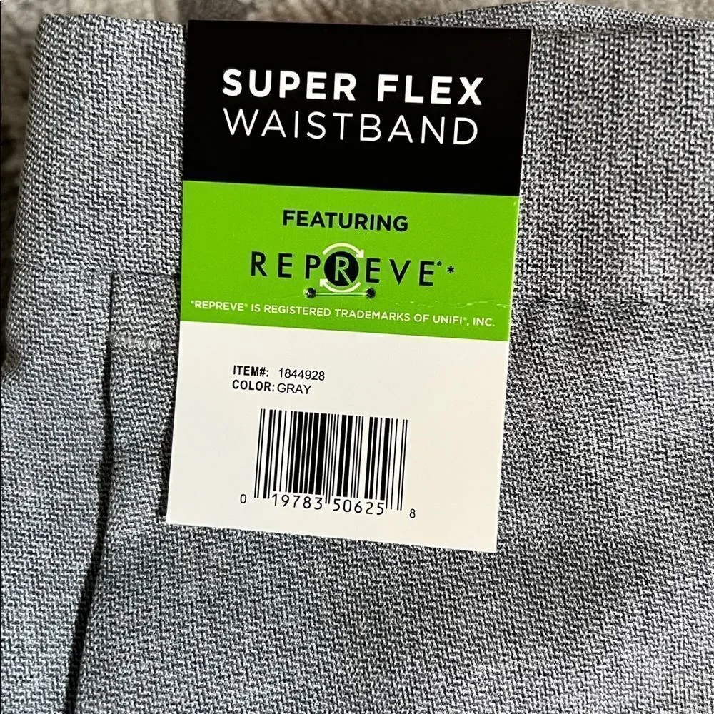 Haggar Men’s Comfort Performance Straight Fit Dress Pants 30x29